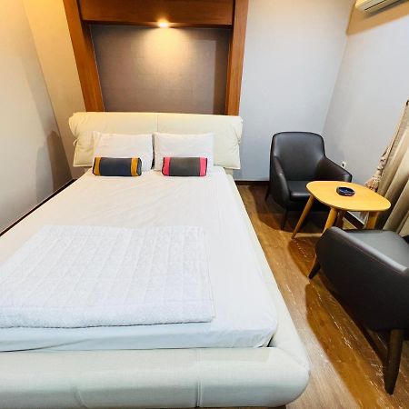 Sweet Hotel Чеджу Екстериор снимка