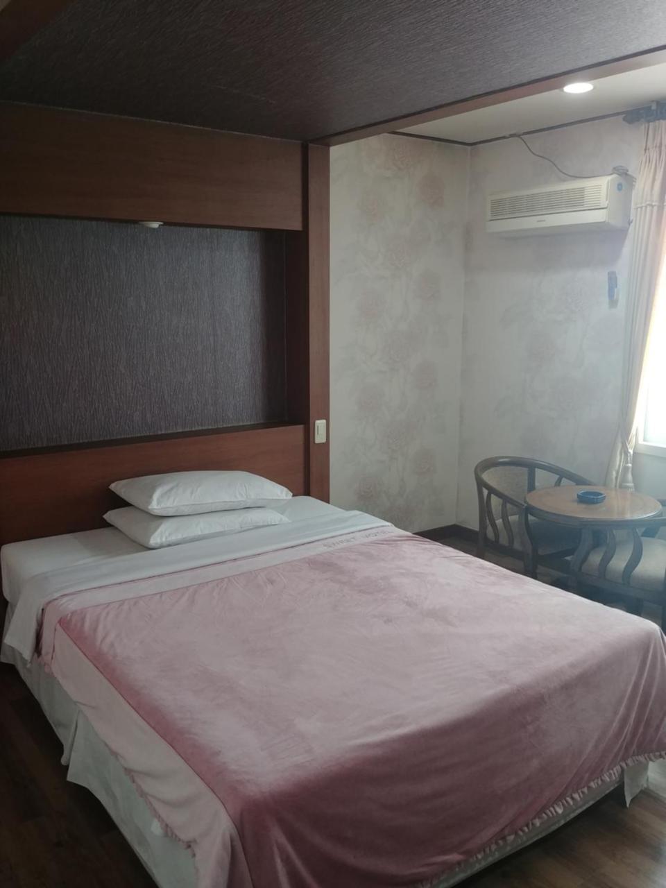 Sweet Hotel Чеджу Екстериор снимка