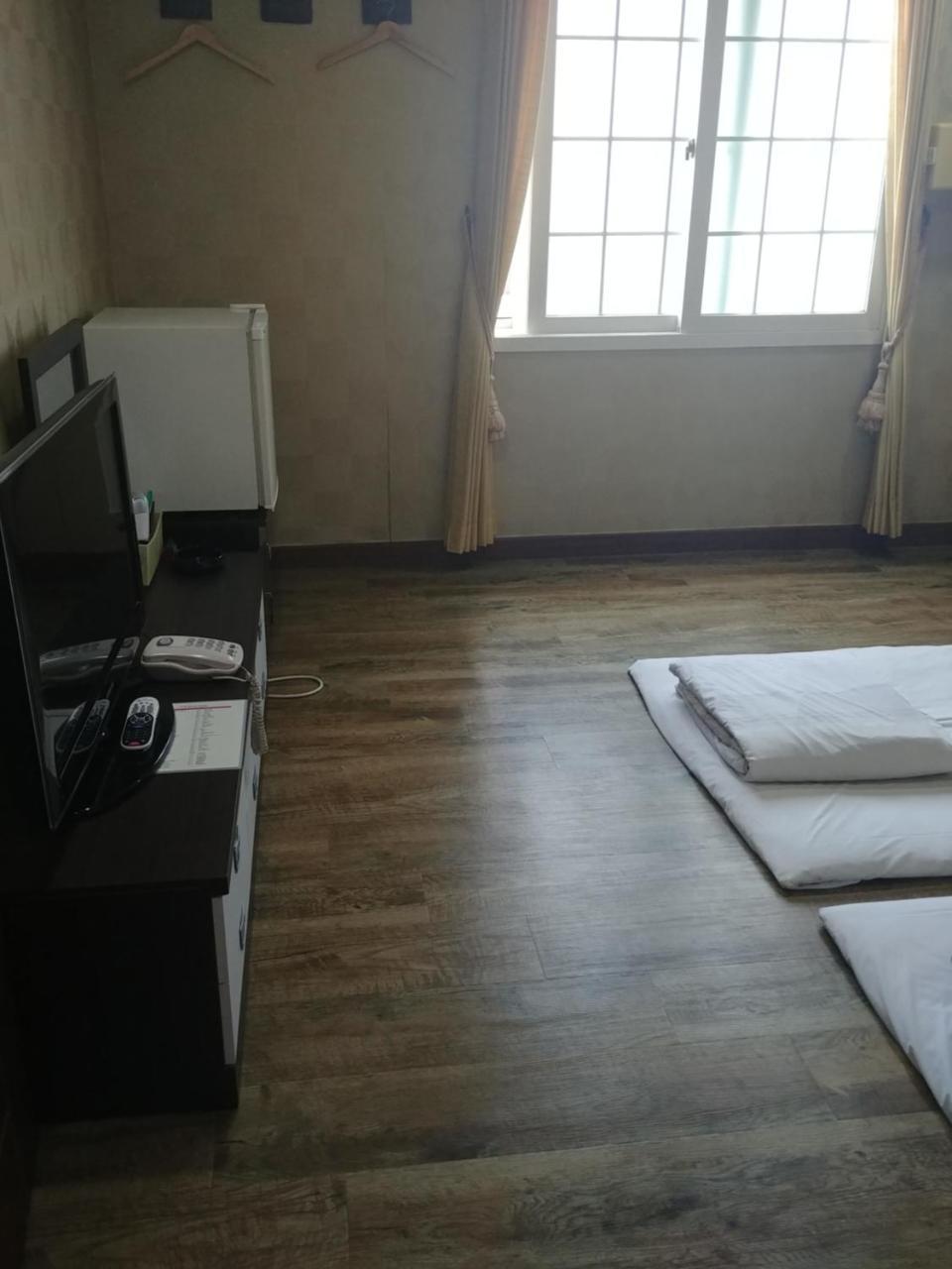 Sweet Hotel Чеджу Екстериор снимка